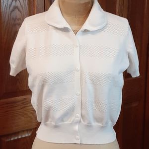 Short sleeved knit white button front